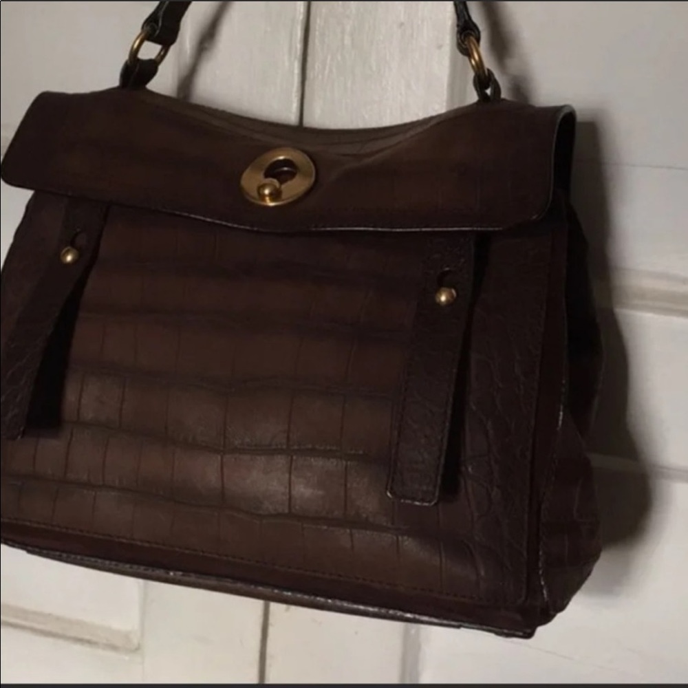 Yves Saint Laurent Muse 2 bag